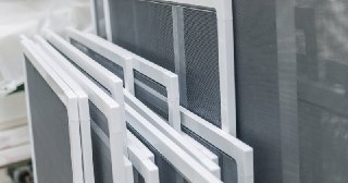 Москитные сетки на пластиковые окна Чапаевск купить по цене от 942 руб.